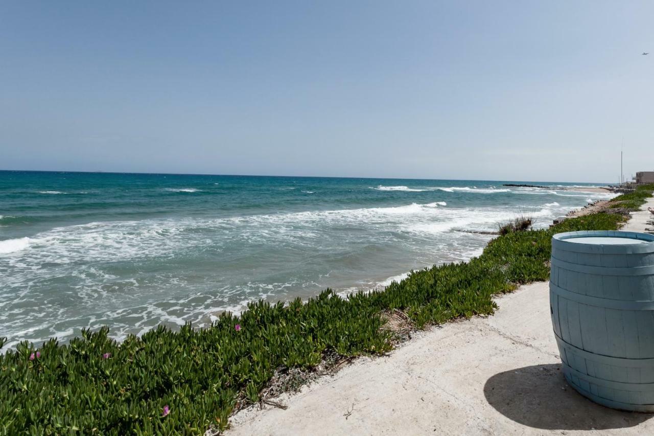 Pebble, An Idyllic Seaside Suite Kokkini Hani ภายนอก รูปภาพ